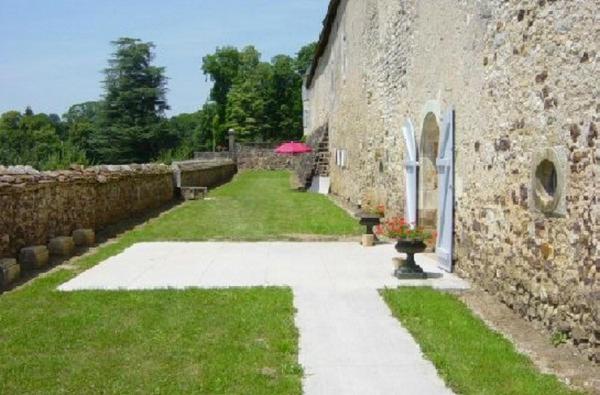 Chateau De Beaujeu Sens-Beaujeu Exteriör bild