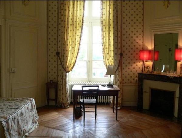 Chateau De Beaujeu Sens-Beaujeu Rum bild